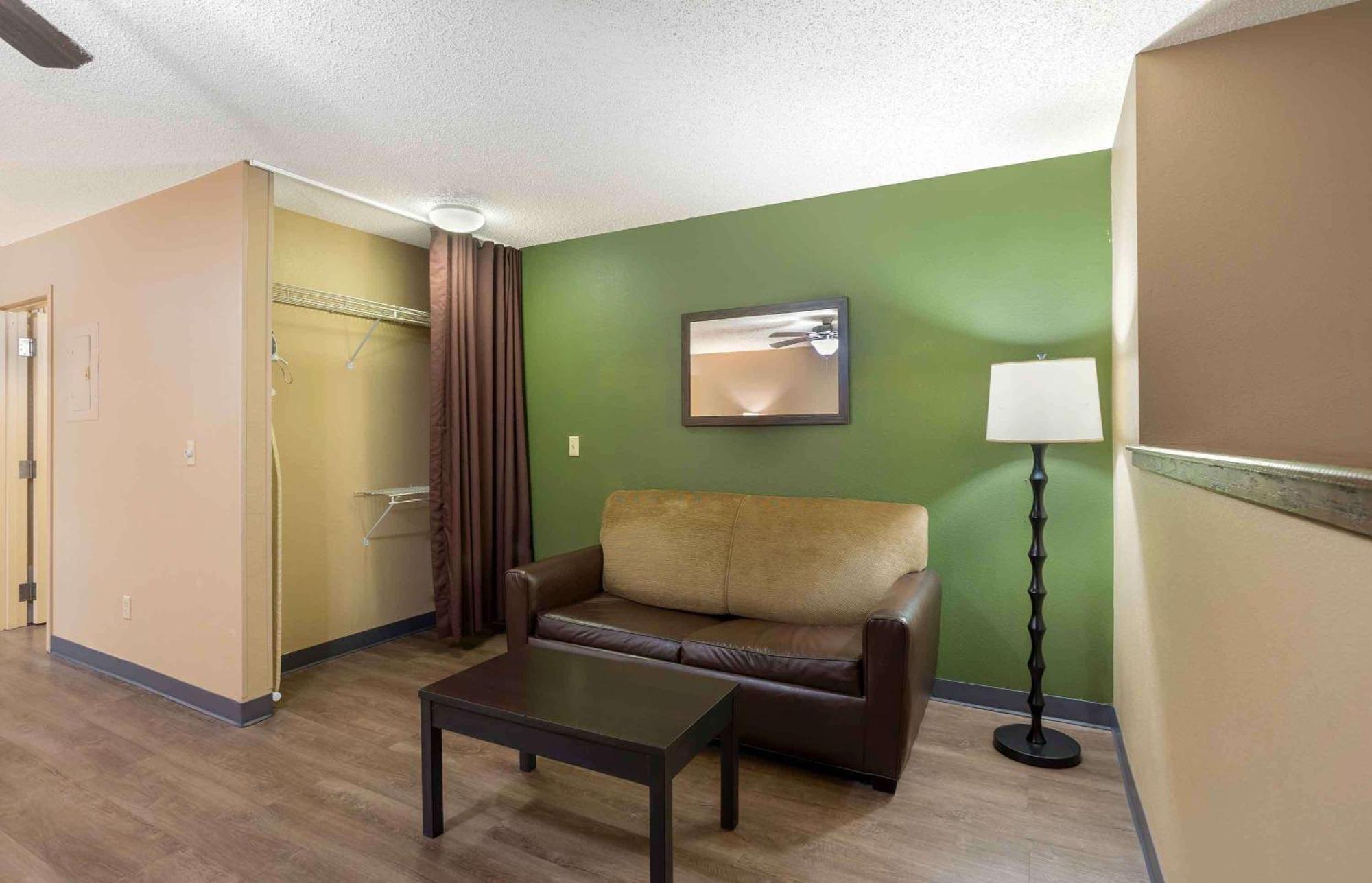 Extended Stay America Suites - Minneapolis - Maple Grove Exterior photo