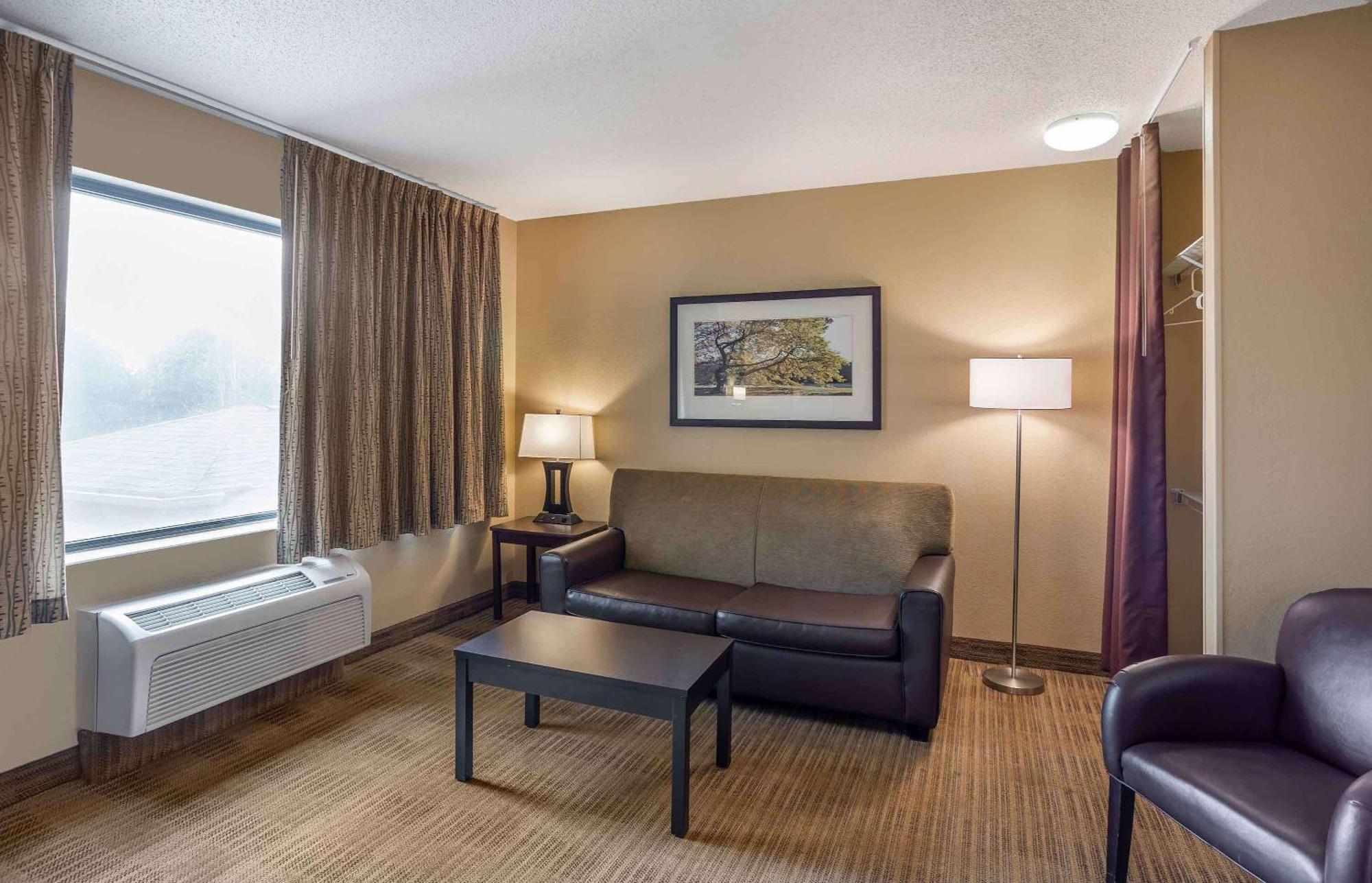Extended Stay America Suites - Minneapolis - Maple Grove Exterior photo